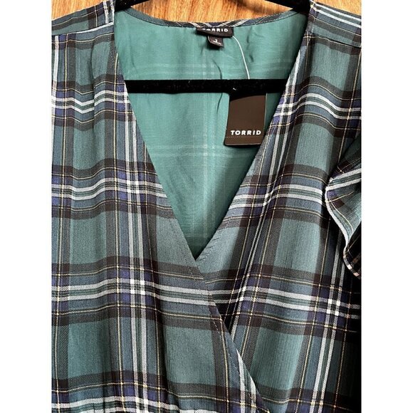 Torrid Women's 3, 3X, 22-24 Green Plaid Chiffon Ruffled Surplice Crop Top NWT * - Picture 6 of 10